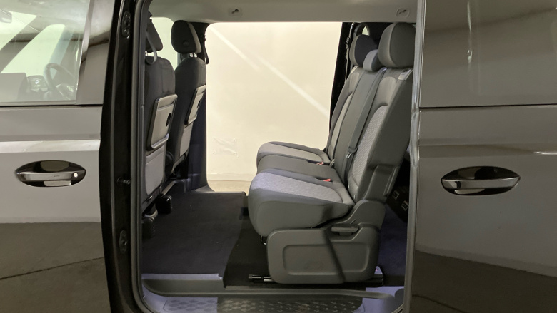 Volkswagen ID. Buzz 210kW Life Pro 86kWh 5dr LWB Auto [7 Seat] Electric Estate